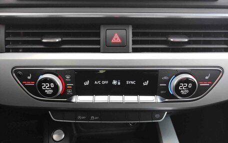 Audi A4, 2018 год, 1 985 000 рублей, 24 фотография