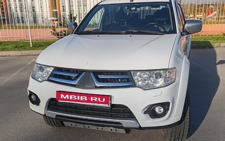 Mitsubishi Pajero Sport II рестайлинг, 2014 год, 1 600 000 рублей, 2 фотография