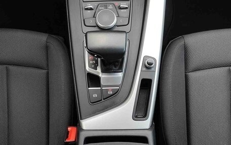 Audi A4, 2018 год, 1 985 000 рублей, 25 фотография