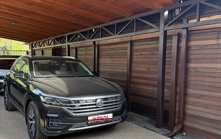 Volkswagen Touareg III, 2018 год, 7 500 000 рублей, 1 фотография