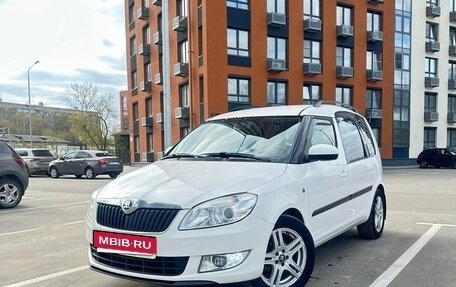 Skoda Roomster, 2013 год, 990 000 рублей, 1 фотография