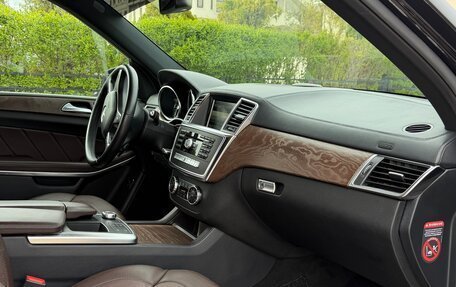 Mercedes-Benz GL-Класс, 2014 год, 2 850 000 рублей, 15 фотография