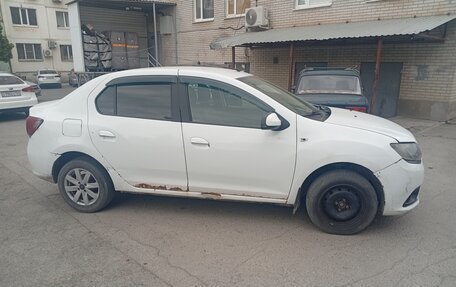 Renault Logan II, 2016 год, 410 000 рублей, 7 фотография