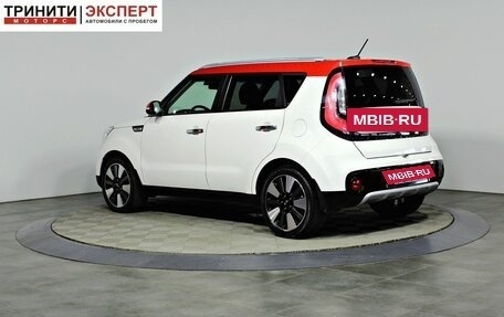 KIA Soul II рестайлинг, 2017 год, 1 747 000 рублей, 6 фотография