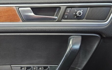 Volkswagen Touareg III, 2011 год, 1 780 000 рублей, 18 фотография