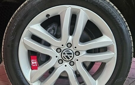 Volkswagen Touareg III, 2011 год, 1 780 000 рублей, 20 фотография