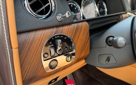 Rolls-Royce Cullinan, 2019 год, 27 990 000 рублей, 9 фотография