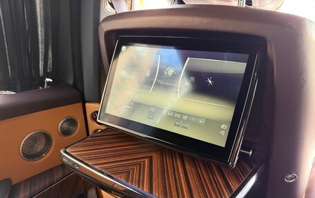 Rolls-Royce Cullinan, 2019 год, 27 990 000 рублей, 19 фотография