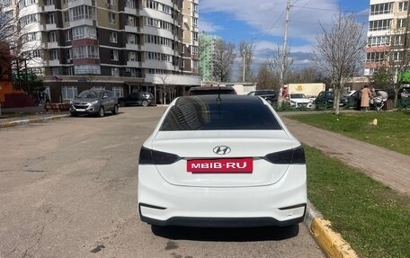 Hyundai Solaris II рестайлинг, 2018 год, 960 000 рублей, 3 фотография