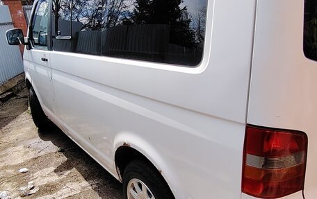 Volkswagen Transporter T5 рестайлинг, 2006 год, 1 000 000 рублей, 3 фотография