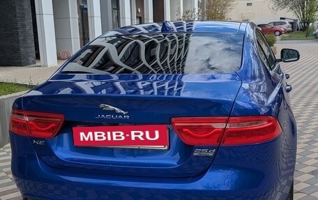 Jaguar XE I рестайлинг, 2017 год, 2 500 000 рублей, 4 фотография