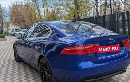 Jaguar XE I рестайлинг, 2017 год, 2 500 000 рублей, 5 фотография