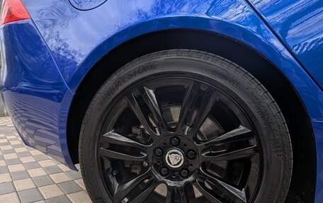 Jaguar XE I рестайлинг, 2017 год, 2 500 000 рублей, 26 фотография