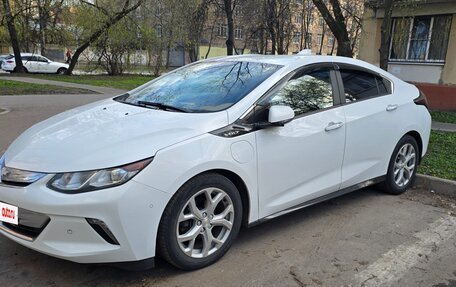 Chevrolet Volt II, 2016 год, 1 950 000 рублей, 2 фотография
