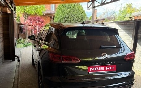 Volkswagen Touareg III, 2018 год, 7 500 000 рублей, 2 фотография