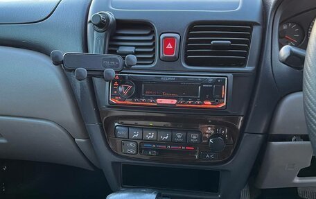 Nissan Sunny N16, 2000 год, 250 000 рублей, 9 фотография