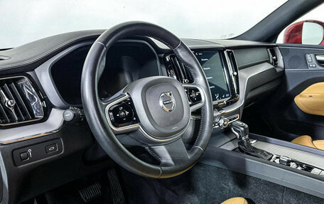 Volvo XC60 II, 2018 год, 4 000 000 рублей, 13 фотография