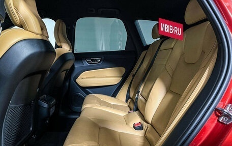Volvo XC60 II, 2018 год, 4 000 000 рублей, 10 фотография