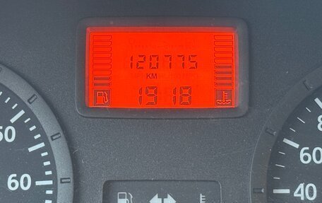 Renault Logan I, 2006 год, 315 000 рублей, 18 фотография