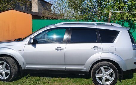Mitsubishi Outlander III рестайлинг 3, 2008 год, 900 000 рублей, 9 фотография