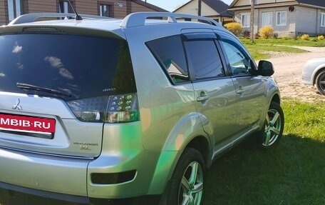 Mitsubishi Outlander III рестайлинг 3, 2008 год, 900 000 рублей, 6 фотография