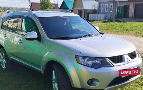 Mitsubishi Outlander III рестайлинг 3, 2008 год, 900 000 рублей, 4 фотография