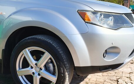 Mitsubishi Outlander III рестайлинг 3, 2008 год, 900 000 рублей, 28 фотография