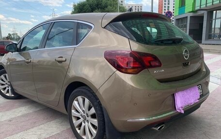 Opel Astra J, 2014 год, 1 100 000 рублей, 6 фотография