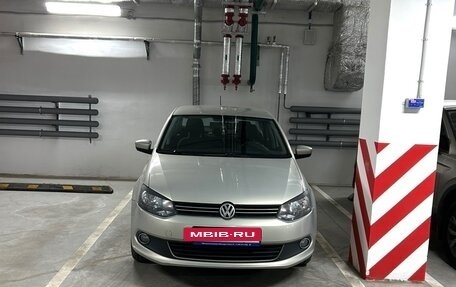 Volkswagen Polo VI (EU Market), 2014 год, 1 050 000 рублей, 2 фотография