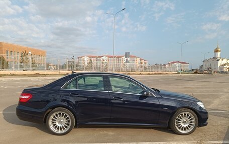 Mercedes-Benz E-Класс, 2011 год, 1 700 000 рублей, 8 фотография