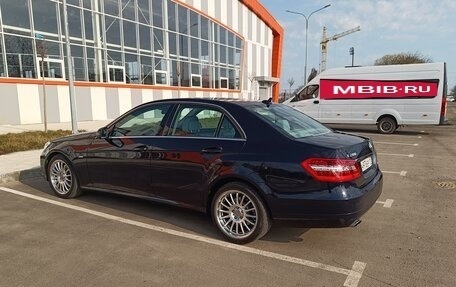 Mercedes-Benz E-Класс, 2011 год, 1 700 000 рублей, 15 фотография