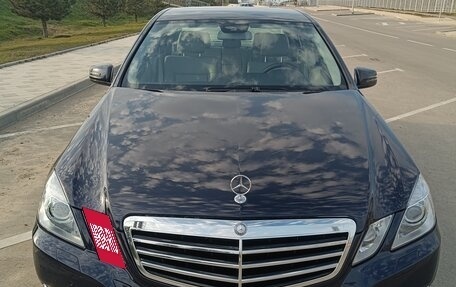 Mercedes-Benz E-Класс, 2011 год, 1 700 000 рублей, 2 фотография