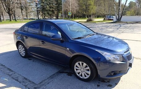Chevrolet Cruze II, 2023 год, 750 000 рублей, 2 фотография