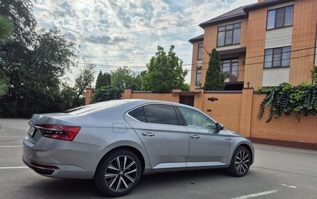 Skoda Superb III рестайлинг, 2025 год, 3 300 000 рублей, 3 фотография