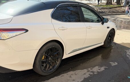 Toyota Camry, 2019 год, 1 630 000 рублей, 3 фотография
