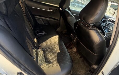 Toyota Camry, 2019 год, 1 630 000 рублей, 10 фотография