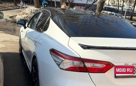 Toyota Camry, 2019 год, 1 630 000 рублей, 5 фотография