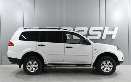 Mitsubishi Pajero IV, 2010 год, 1 599 000 рублей, 5 фотография