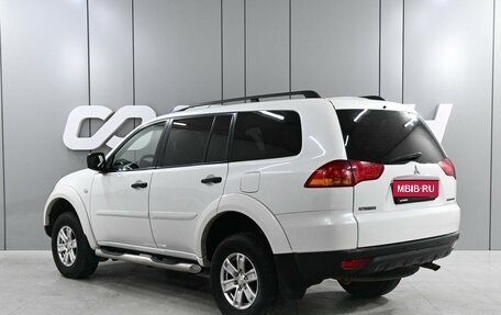 Mitsubishi Pajero IV, 2010 год, 1 599 000 рублей, 2 фотография