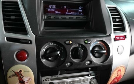 Mitsubishi Pajero IV, 2010 год, 1 599 000 рублей, 12 фотография