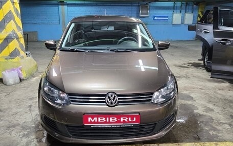 Volkswagen Polo VI (EU Market), 2015 год, 1 500 000 рублей, 1 фотография