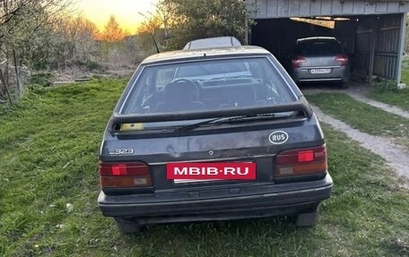 Mazda 323, 1987 год, 135 000 рублей, 11 фотография