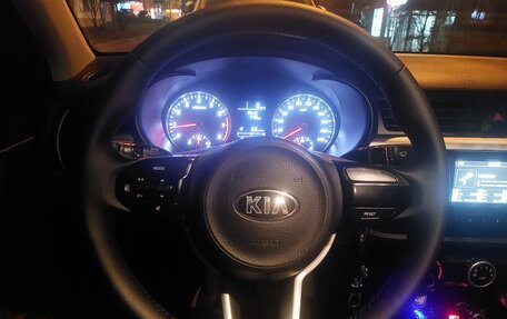 KIA Rio IV, 2017 год, 1 300 000 рублей, 5 фотография