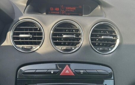 Peugeot 308 II, 2012 год, 680 000 рублей, 10 фотография