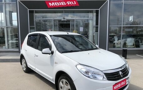 Renault Sandero I, 2013 год, 730 000 рублей, 3 фотография