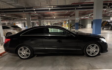 Mercedes-Benz E-Класс, 2012 год, 2 300 000 рублей, 3 фотография