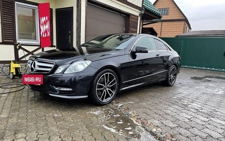 Mercedes-Benz E-Класс, 2012 год, 2 300 000 рублей, 16 фотография
