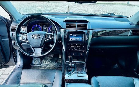 Toyota Camry, 2015 год, 1 870 000 рублей, 6 фотография