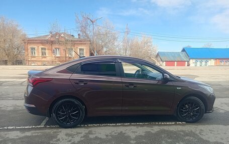 Hyundai Solaris II рестайлинг, 2021 год, 1 380 000 рублей, 5 фотография