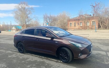 Hyundai Solaris II рестайлинг, 2021 год, 1 380 000 рублей, 6 фотография